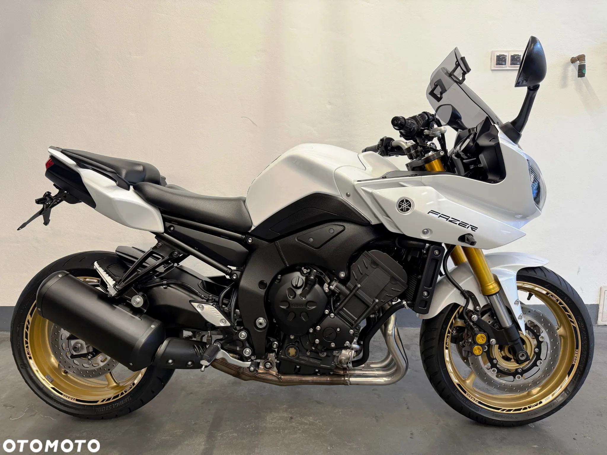 Yamaha FZ8 - 2