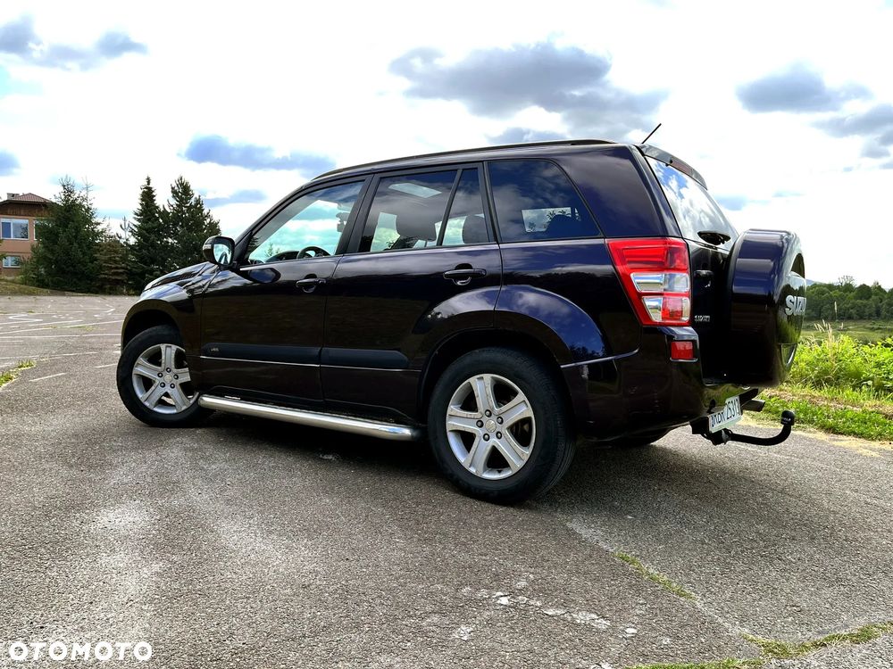 Suzuki Grand Vitara 2.4 De Luxe - 4