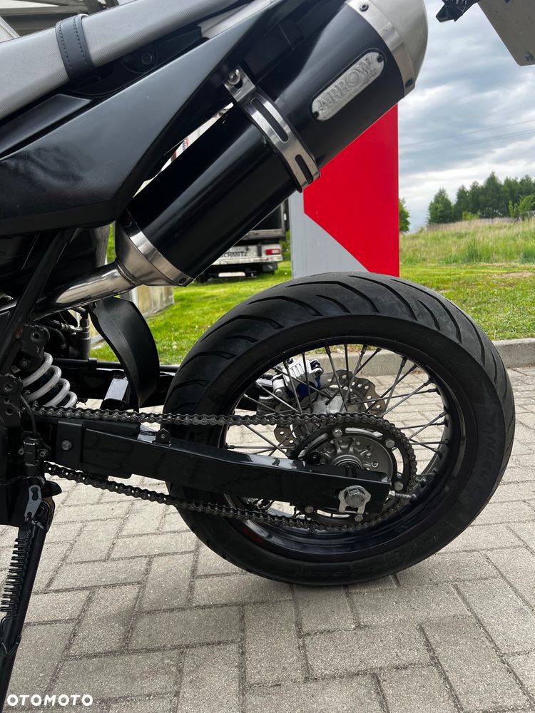 Yamaha WR - 12
