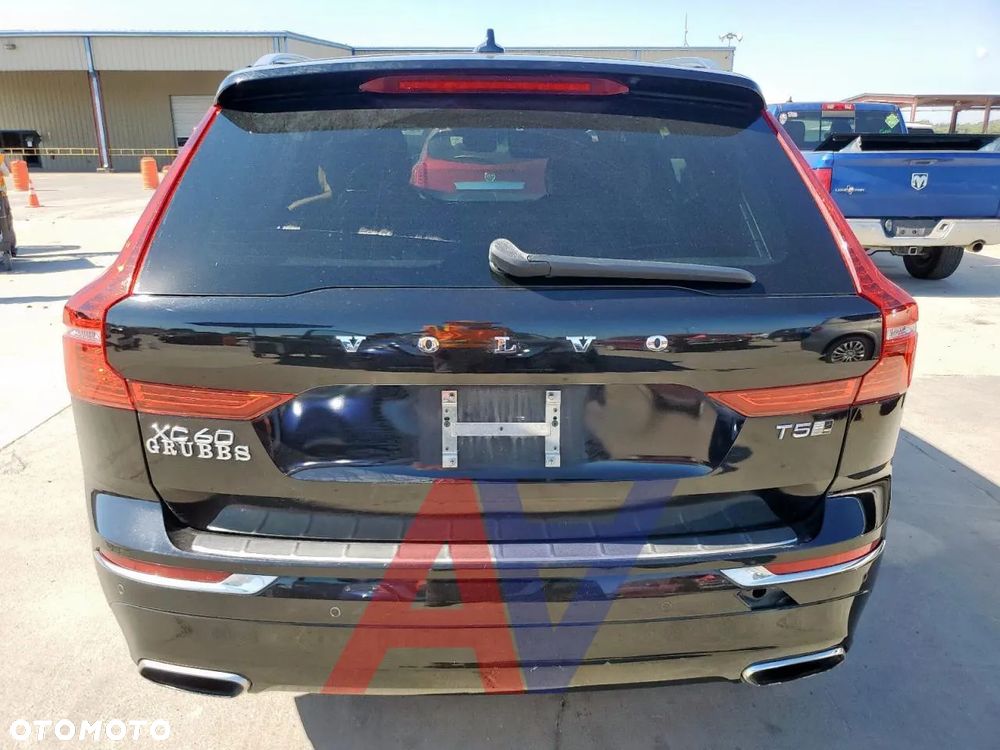 Volvo XC 60 T5 AWD Inscription - 5