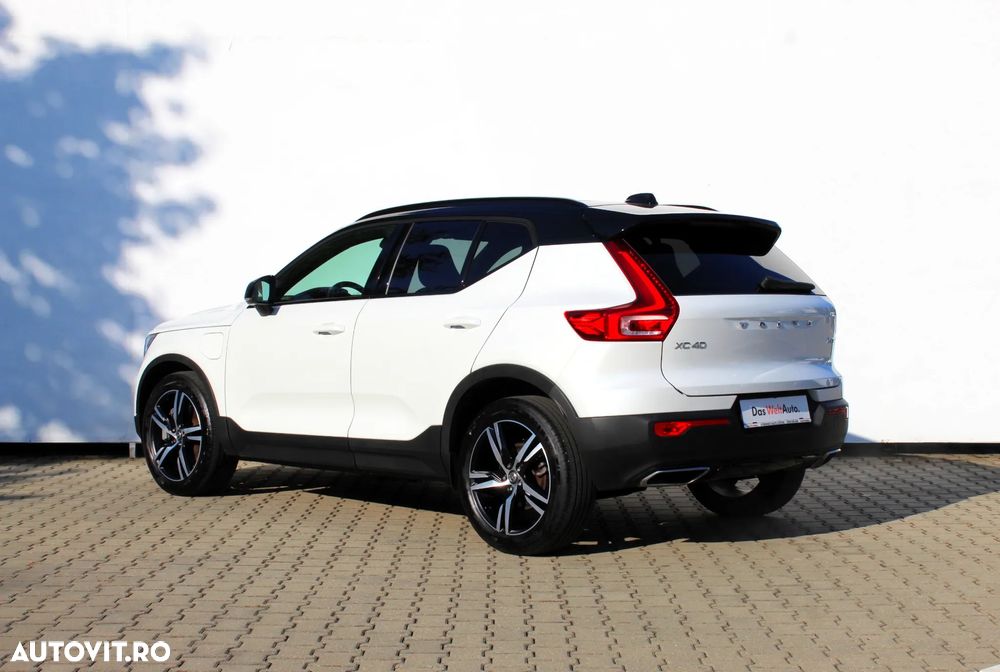 Volvo XC 40 Recharge T5 Twin Engine AT7 R-Design - 3