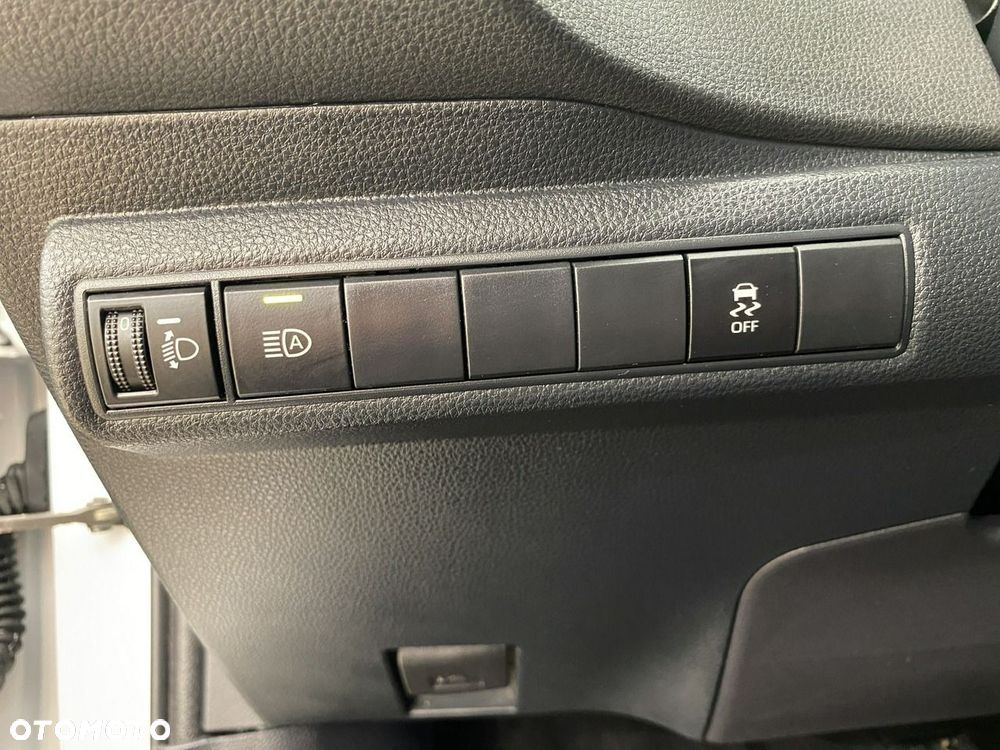 Toyota Corolla - 27