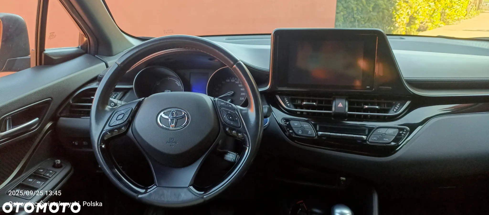 Toyota C-HR 1.8 Hybrid Premium - 2