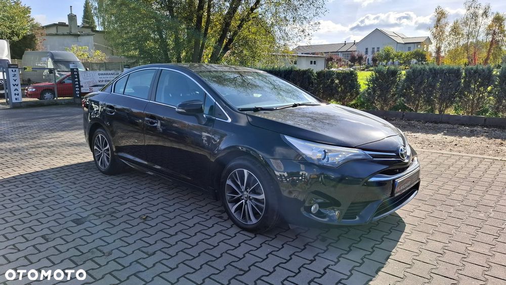 Toyota Avensis - 8