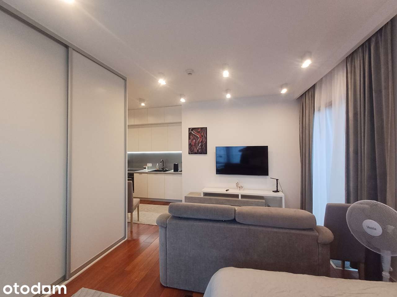 Apartament w Studio Centrum Pawia 51, faktura VAT