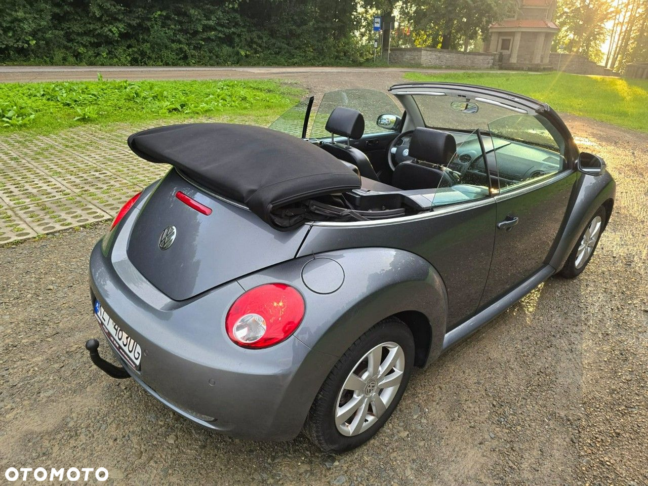 Volkswagen New Beetle - 5