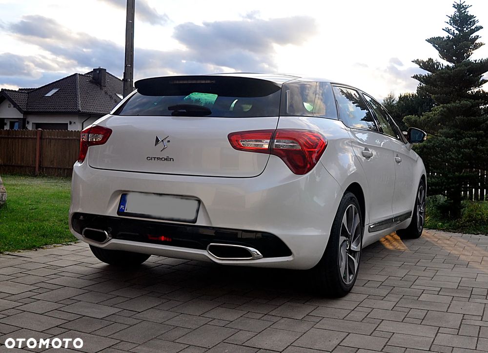 Citroën DS5 1.6 THP SportChic - 4