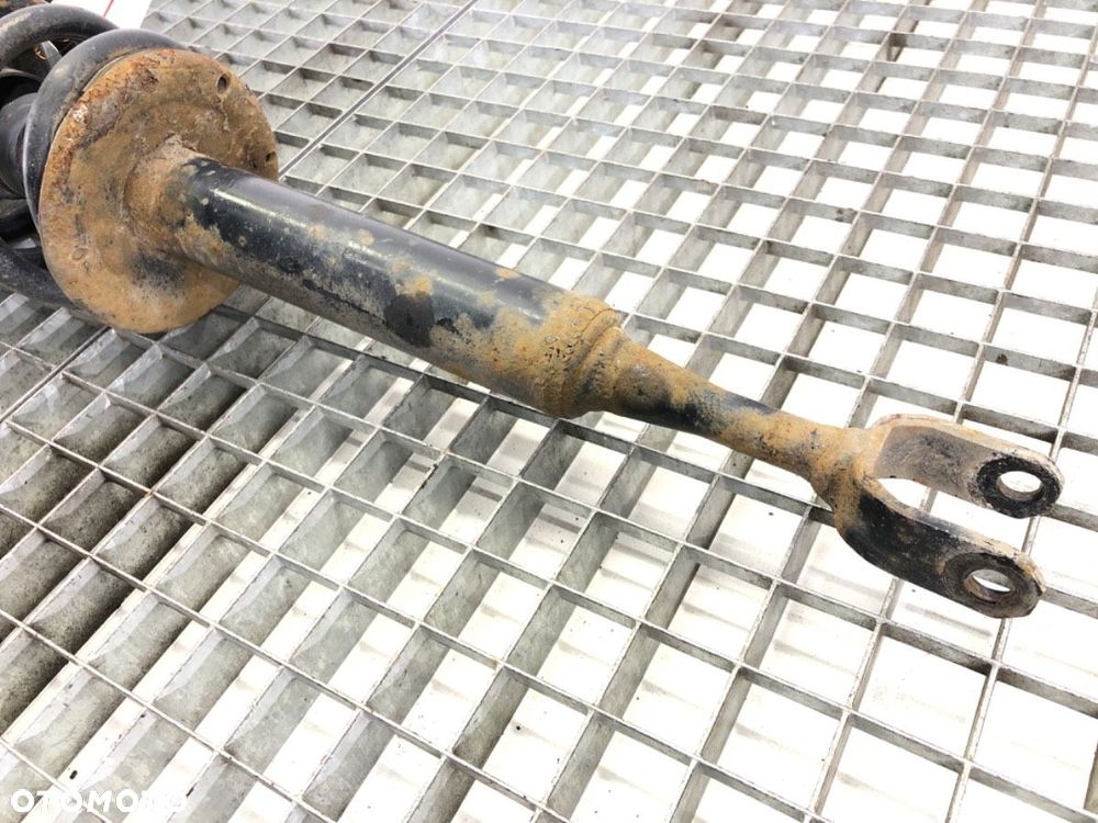 AMORTYZATOR LEWY PRZÓD SPRĘŻYNA - 73.00 PLN - AUDI A4 B6 Avant (8E5) 2000 - 2005 1.9 TDI 96 kW - 5