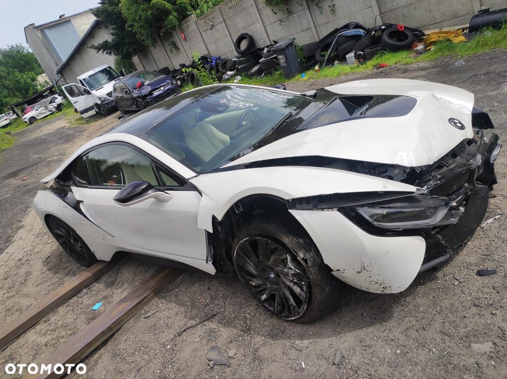 BMW i8 - 9