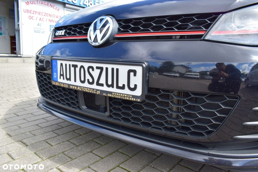 Volkswagen Golf - 12