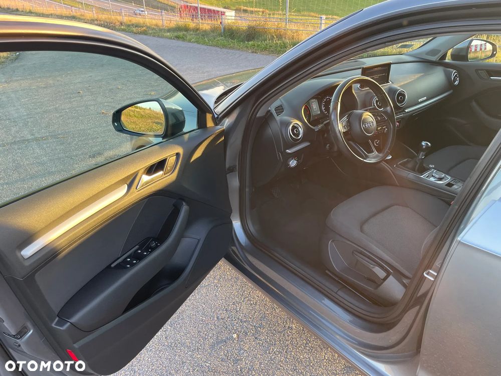 Audi A3 Sportback - 13