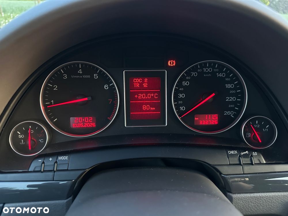 Audi A4 Limousine - 13