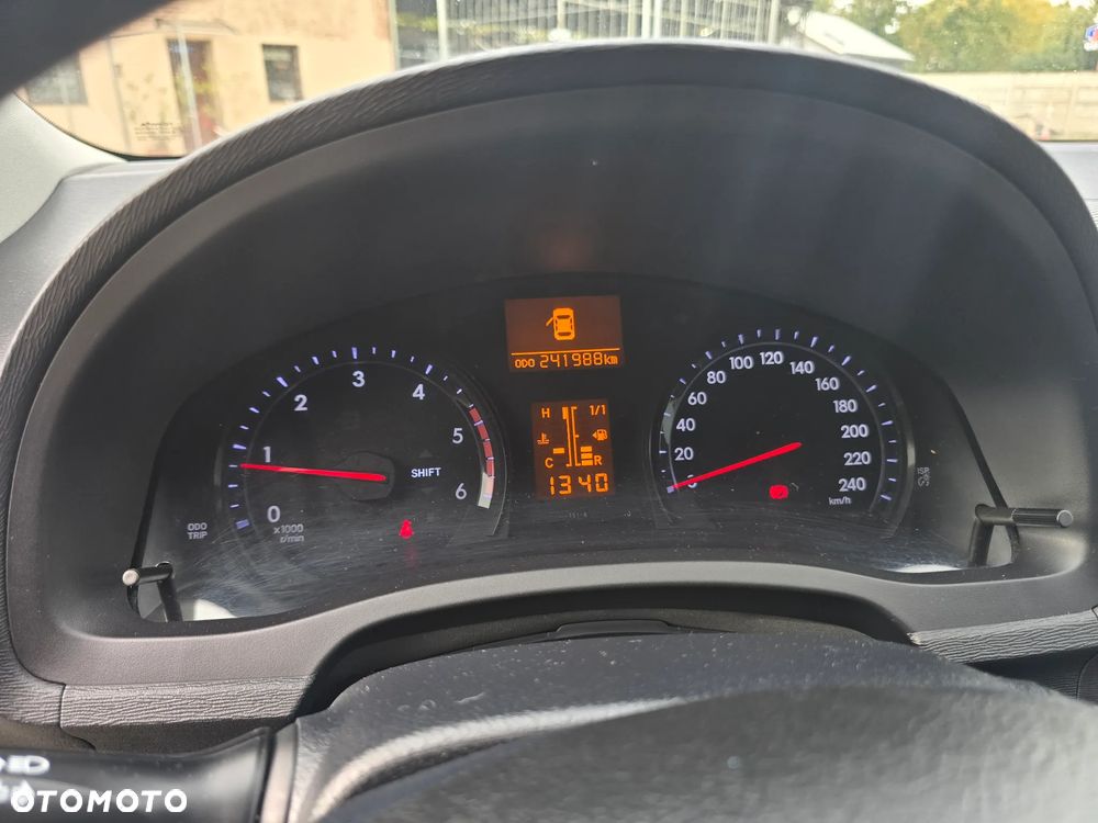 Toyota Avensis 2.0 D-4D Sol+NAVI - 13