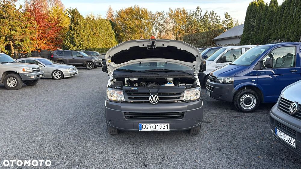 Volkswagen Transporter T5 - 21