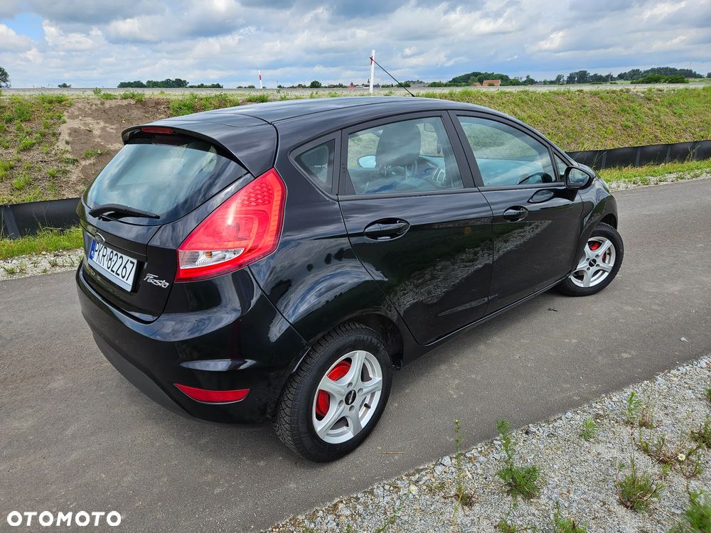 Ford Fiesta 1.4 Ghia - 16
