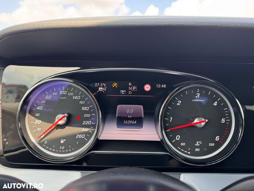 Mercedes-Benz CLS 350 d 4MATIC Aut - 28