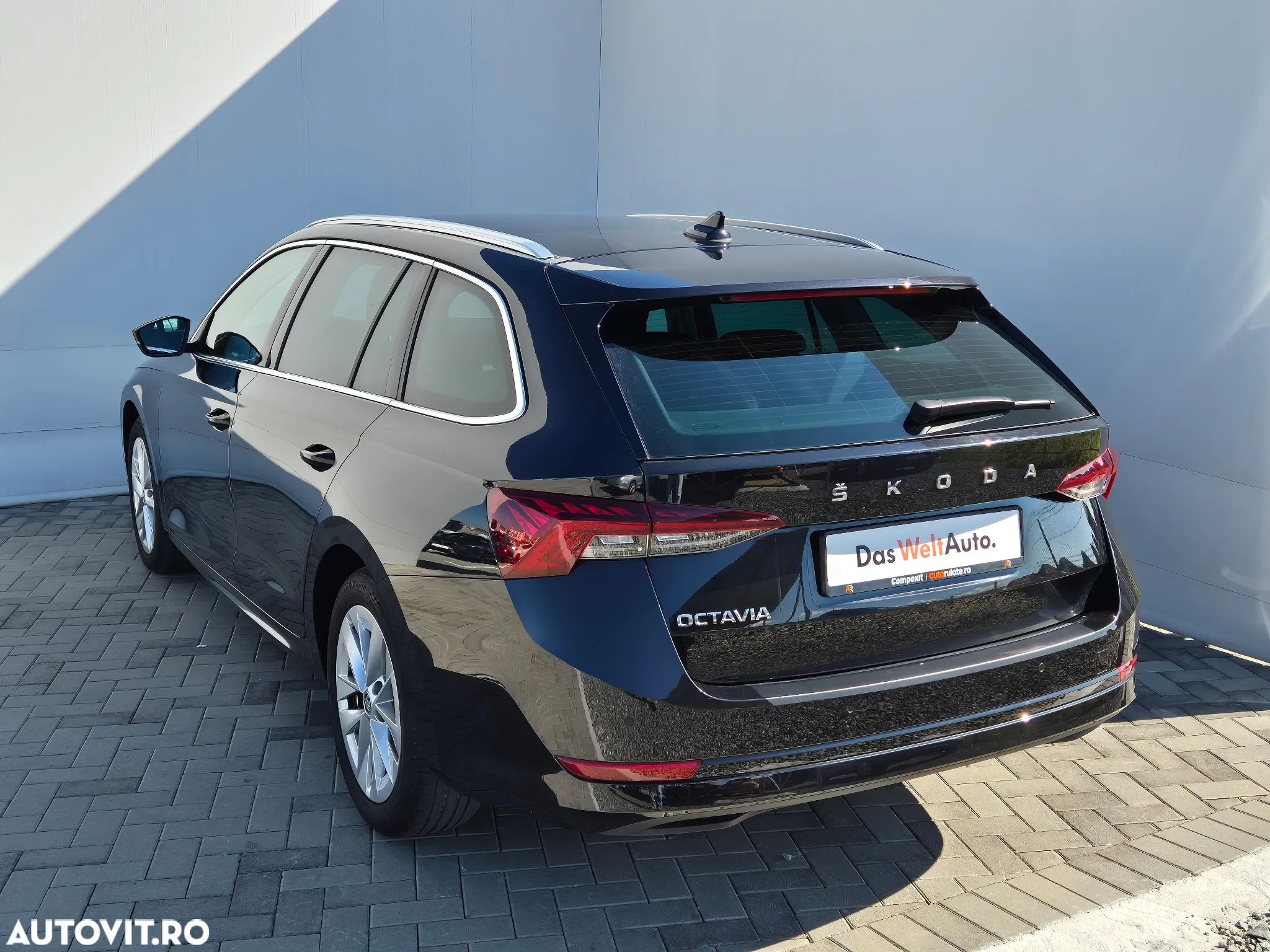 Skoda Octavia 2.0 TDI DSG Style - 3