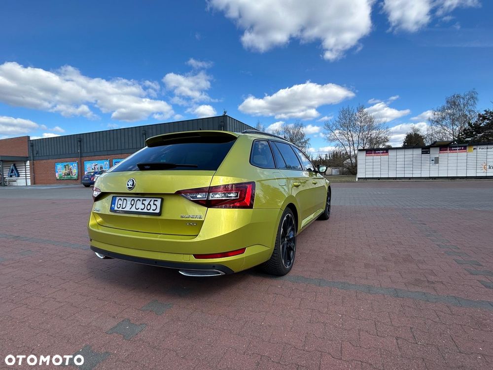 Skoda Superb 2.0 TDI 4x4 Sportline DSG - 4