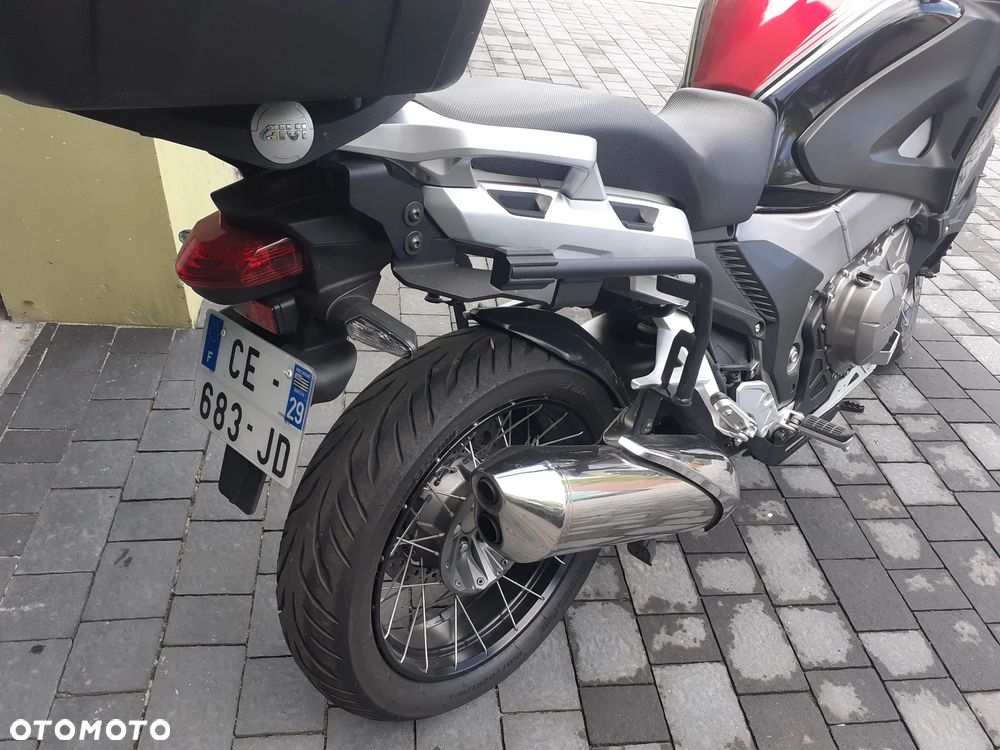 Honda VFR - 12