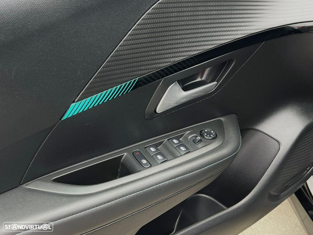 Peugeot 208 1.2 PureTech Allure - 22