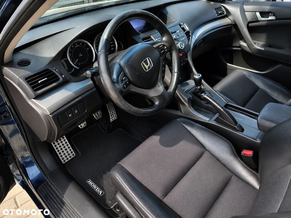Honda Accord - 1