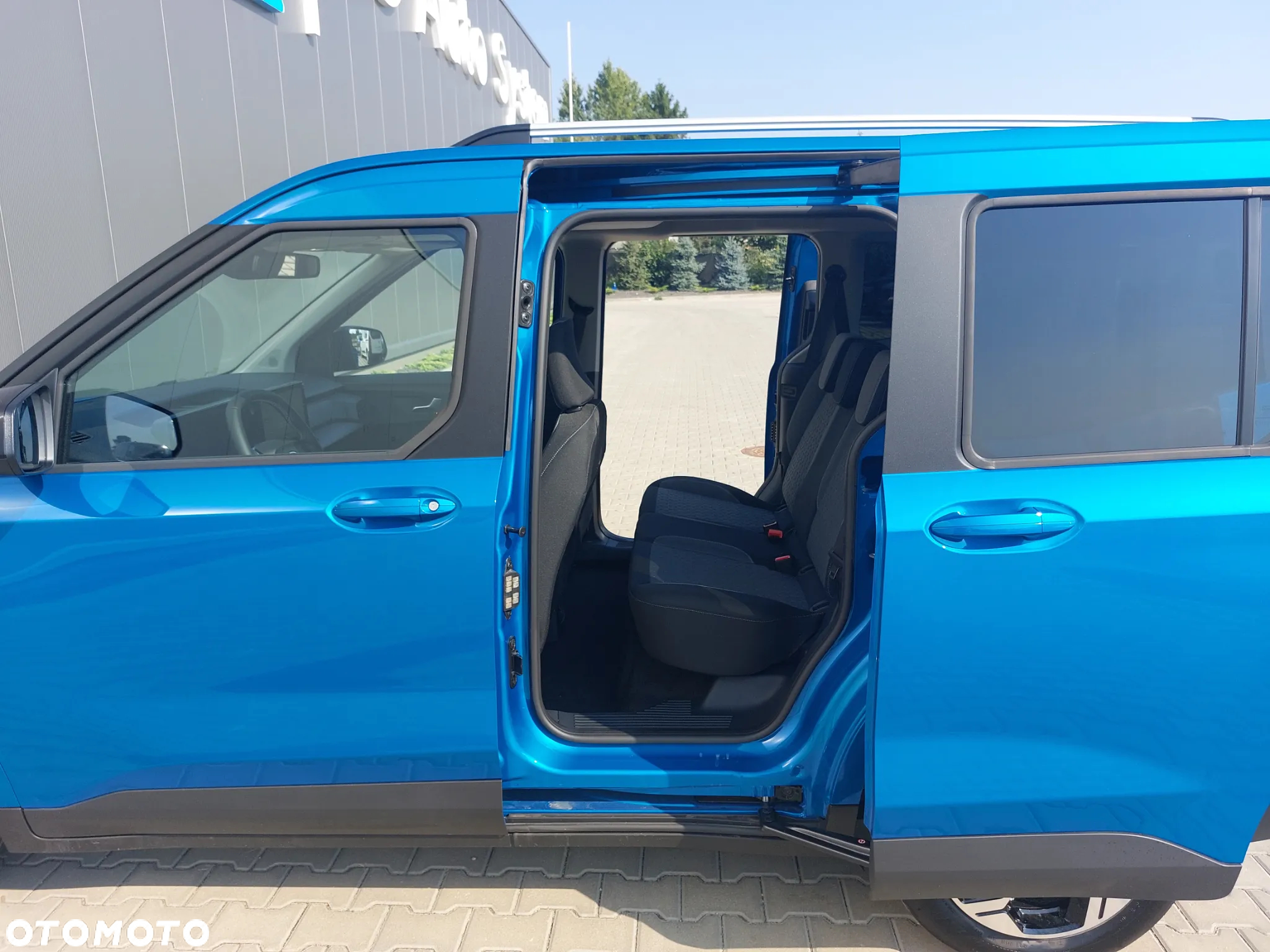 Ford Tourneo Courier 43kWh Titanium - 12
