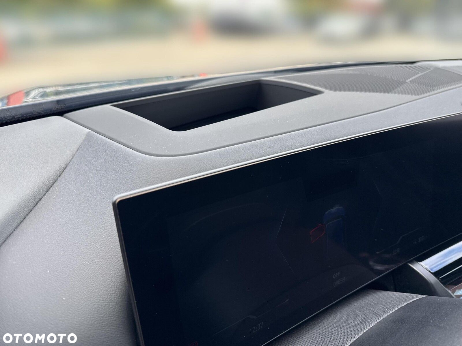 BMW i5 - 24