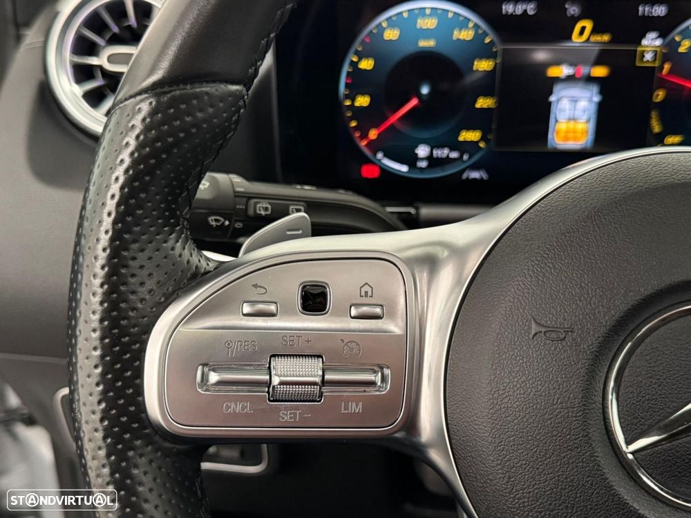 Mercedes-Benz GLA 250 e AMG Line - 19