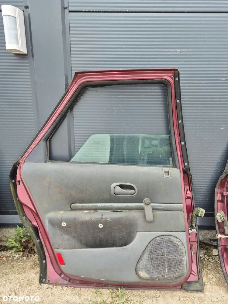 MASKA DRZWI BŁOTNIK PRZEDNIE DRZWI TYLNE Renault Safrane - 24