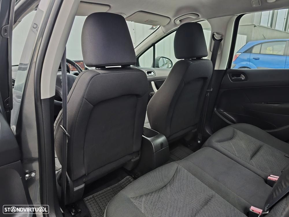 Peugeot 308 SW 1.6 HDi Executive CVM6 - 17