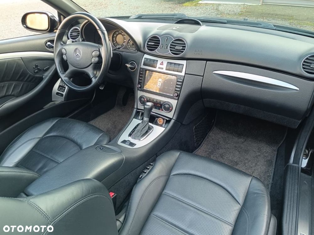 Mercedes-Benz CLK - 33