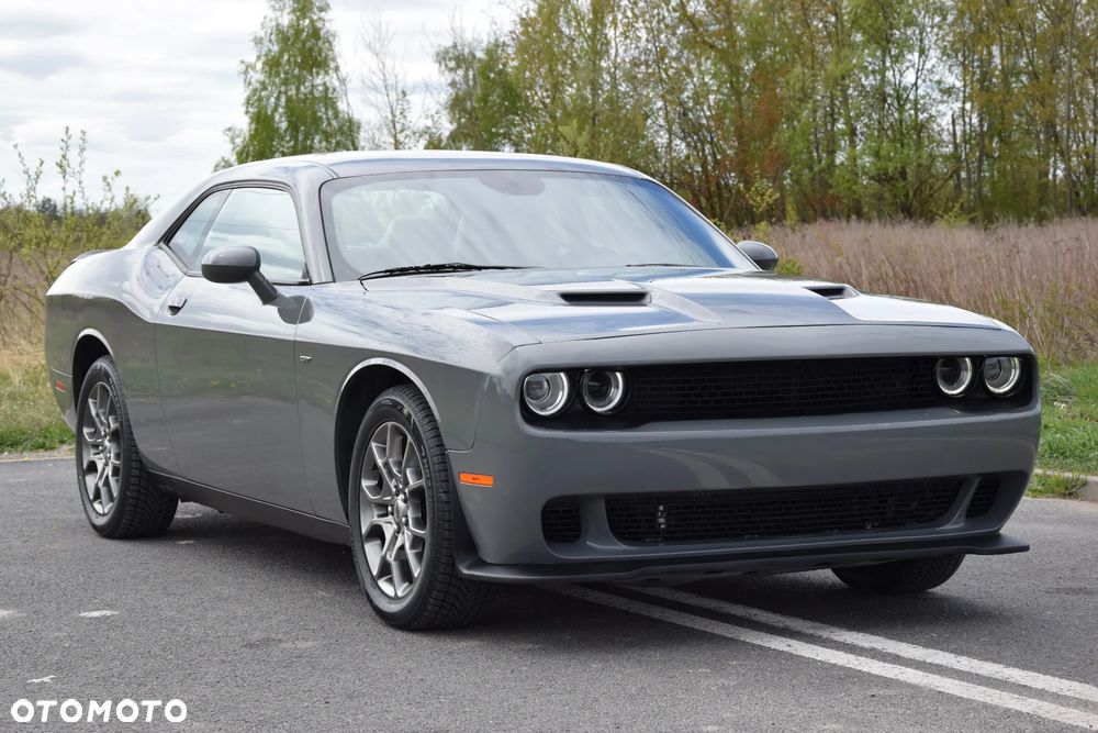 Dodge Challenger - 4