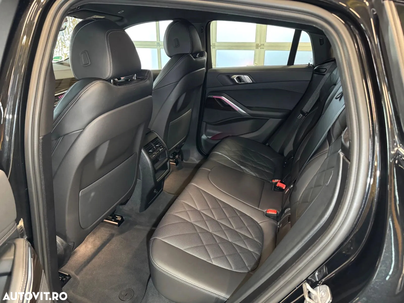 BMW X6 xDrive40i AT MHEV - 13