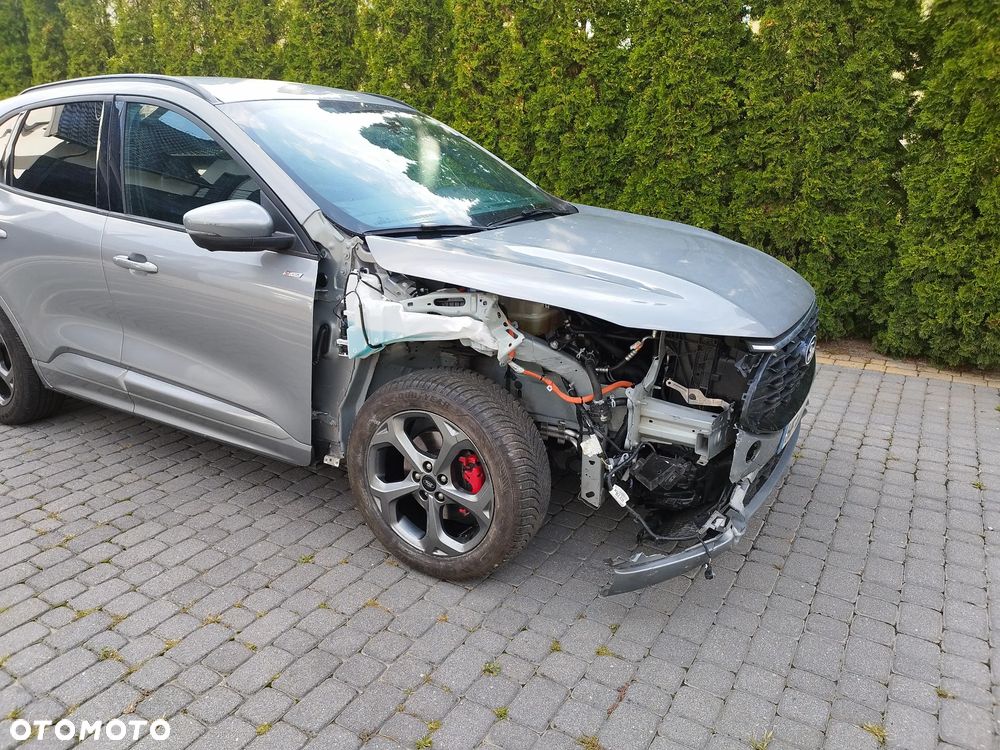 Ford Kuga 2.5 Duratec FHEV ST-LINE X - 18