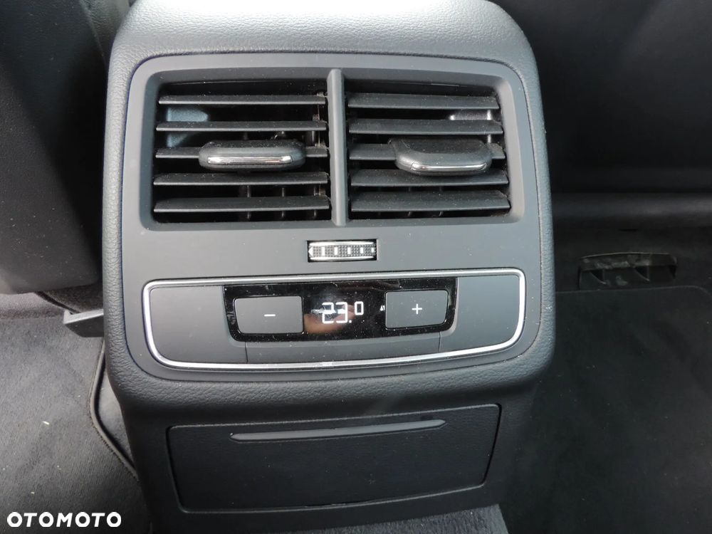 Audi A4 Limousine 1.4 TFSI Design - 6