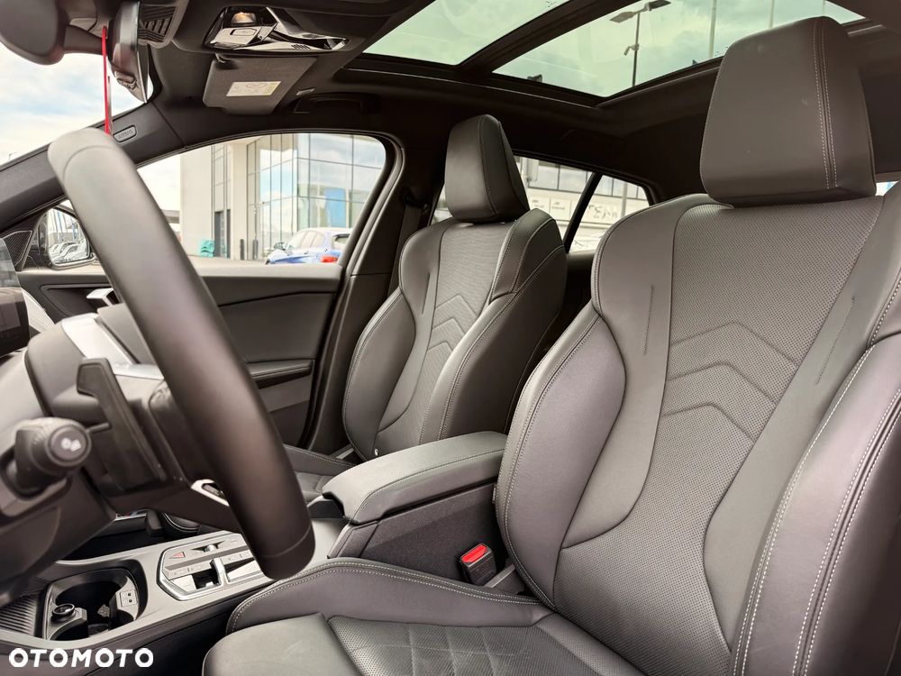 BMW Seria 1 118i - 28