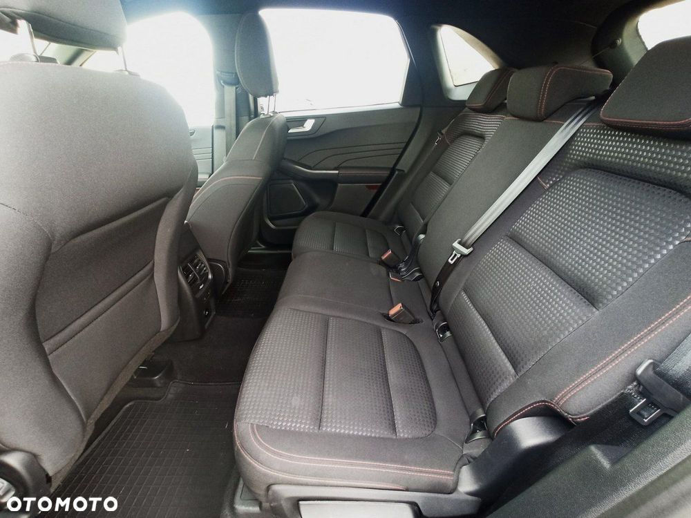 Ford Kuga - 8