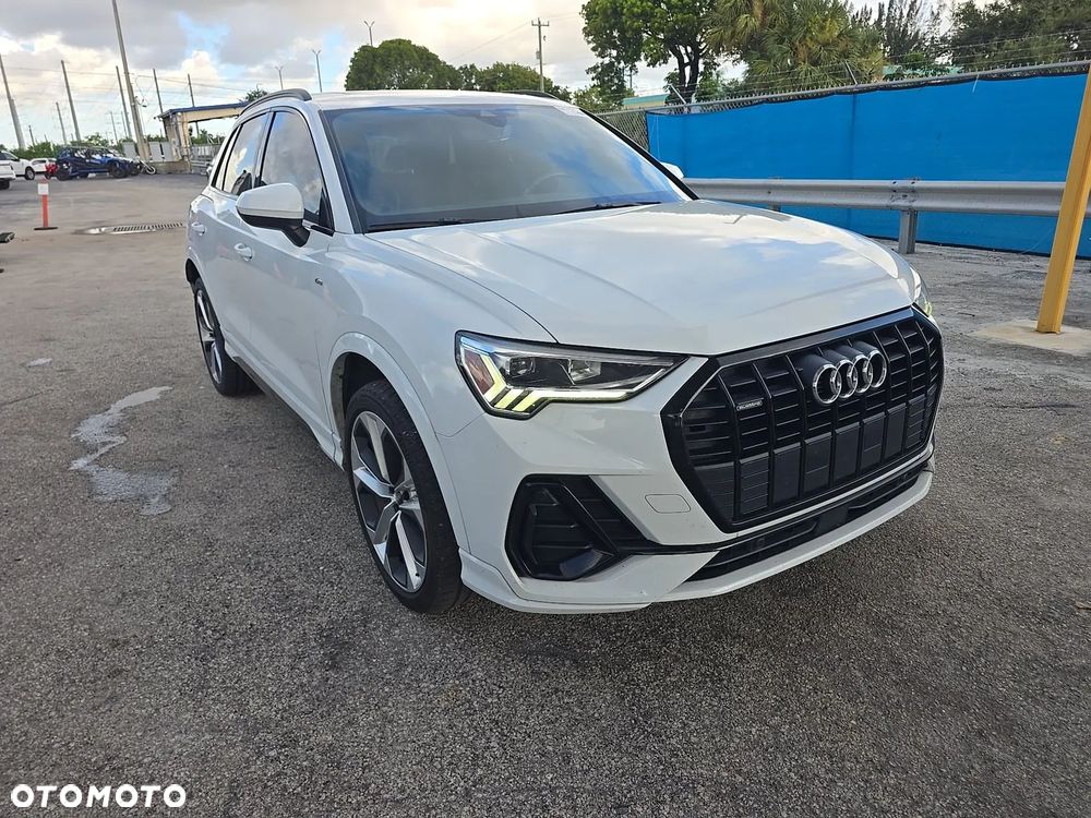 Audi Q3 45 TFSI Quattro S tronic S line - 2