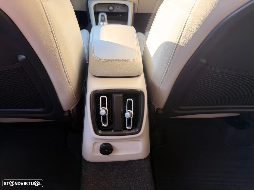 Volvo XC 40 1.5 T5 PHEV Inscription Expression - 29