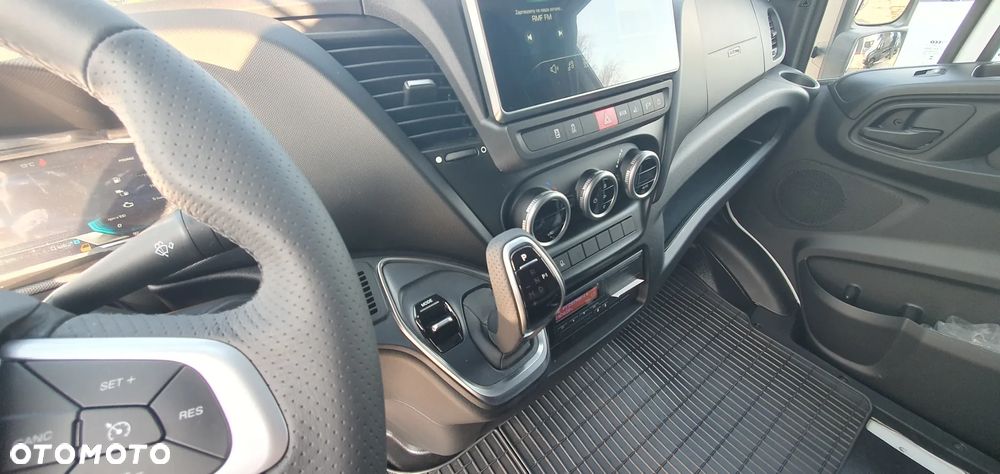 Iveco 70C18A8 Automat - 21