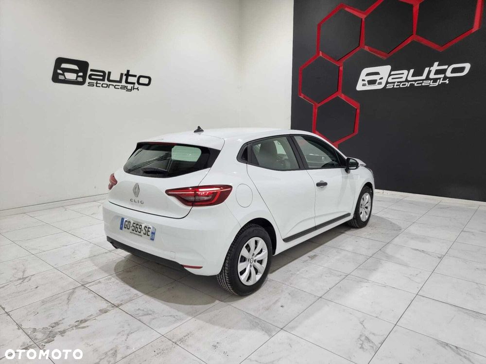 Renault Clio - 1