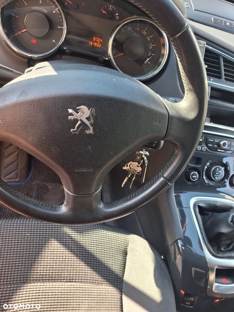 Peugeot 5008 HDI 115 Allure - 10