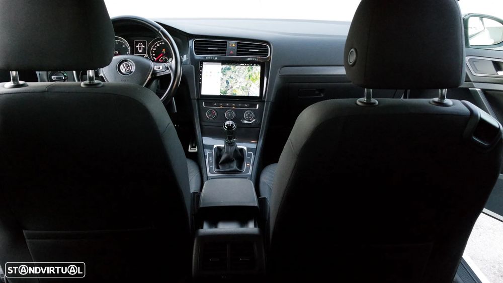 VW Golf 1.6 TDI R-Line - 47