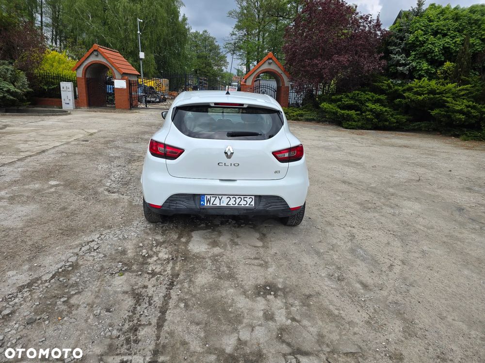 Renault Clio 1.5 dCi 75 Expression - 8