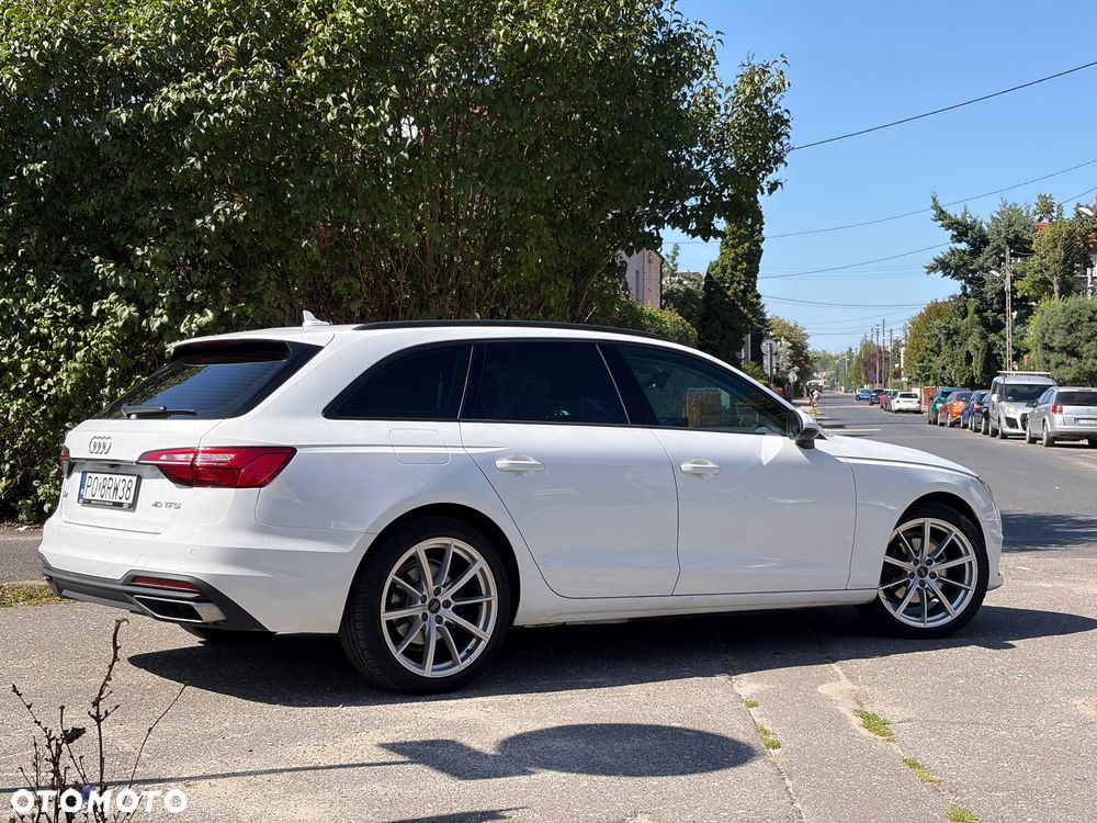 Audi A4 Avant 40 TFSI S tronic - 2