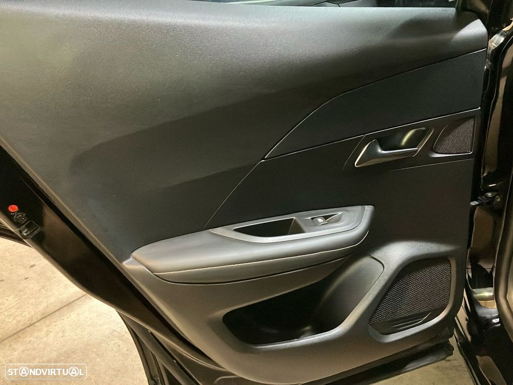 Peugeot e-2008 54 kWh Allure - 15
