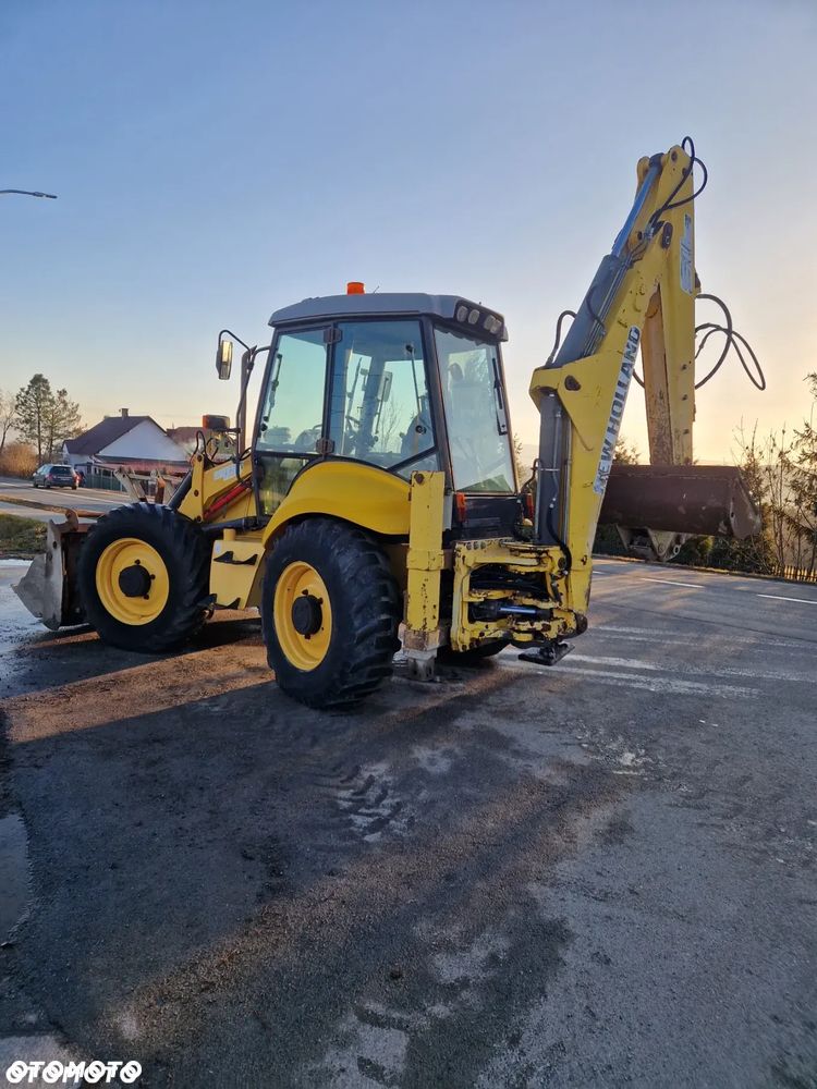 New Holland LB115 - 8
