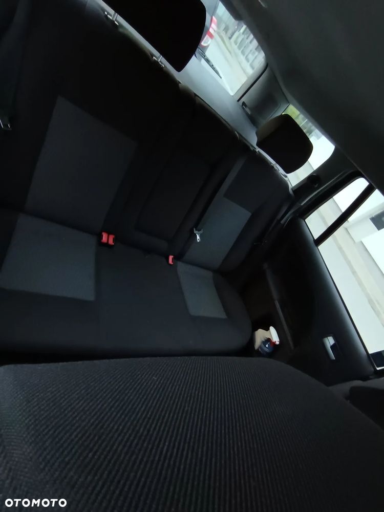 Ford Mondeo 1.8 Ambiente - 13