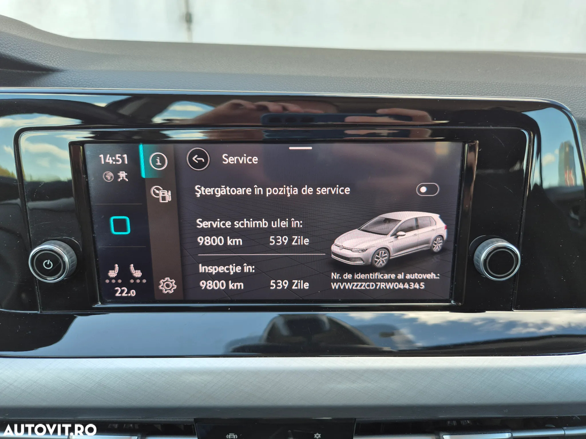 Volkswagen Golf 1.0 eTSI DSG MHEV Life - 30