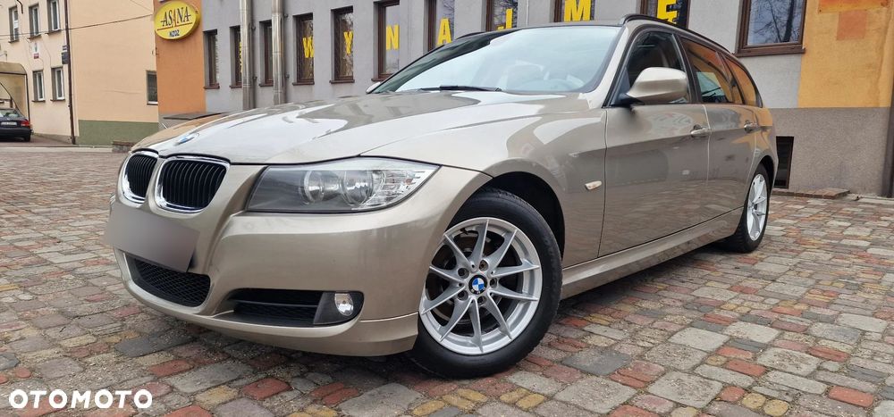 BMW Seria 3 320d DPF Edition Sport - 21